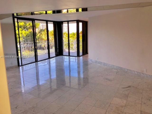 Foto del edificio - 4000 Towerside Terrace