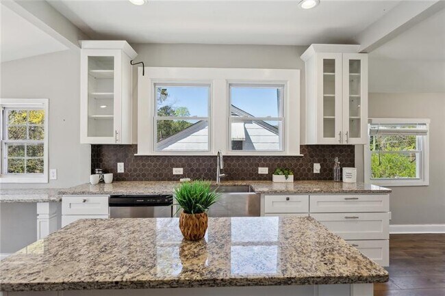 Foto del edificio - 1654 Westhaven Dr SW