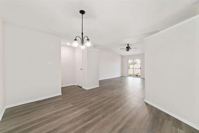 Building Photo - 3770 Lovers Wood Ln