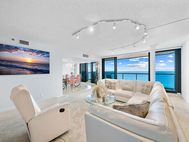 Foto del edificio - 2727 S Ocean Blvd