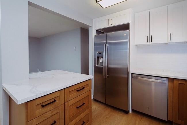 Building Photo - La Jolla West Wind