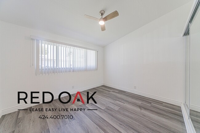 Building Photo - 8444 Stewart and Gray Rd