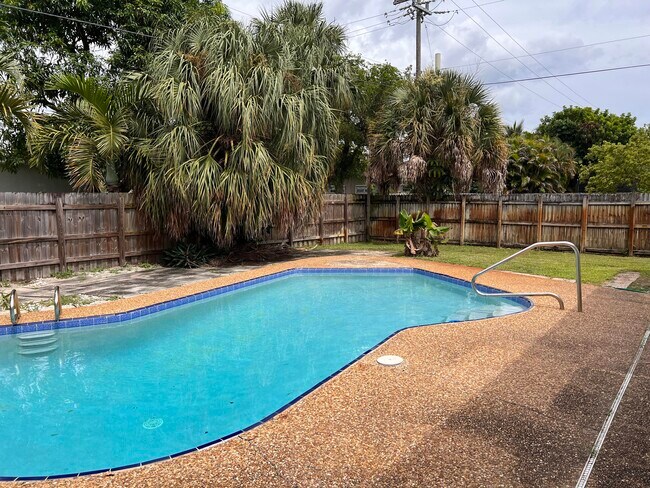 Foto del edificio - 7201 NW 15th St