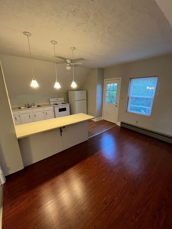 Photo - 151 Kendall Ave Apartment