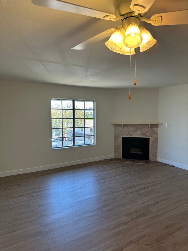 Building Photo - 11471 Bessemer St