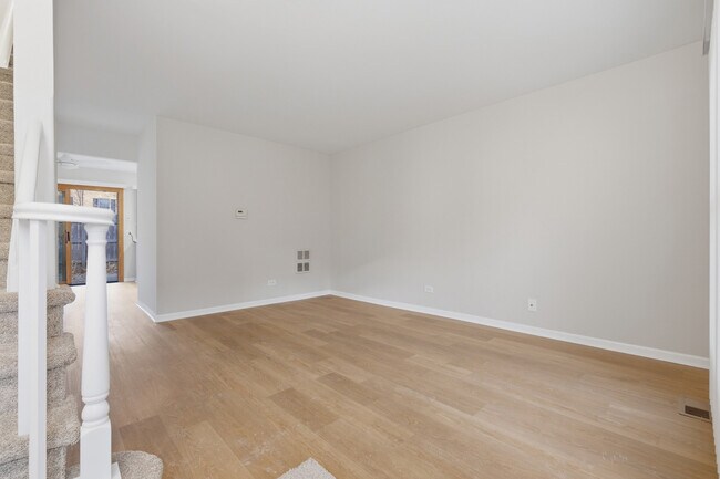 Foto del edificio - 1746 Sessions Walk