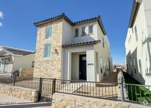 Building Photo - 14679 Pebble Hills Blvd