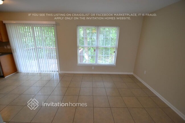 Building Photo - 2326 Lomax Ct SE
