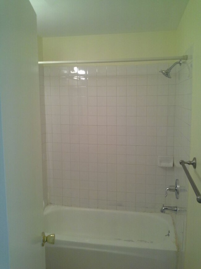 Foto del edificio - Affordable Downtown Apartment