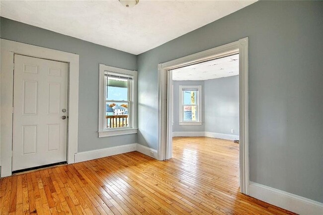 Building Photo - 68 Division St