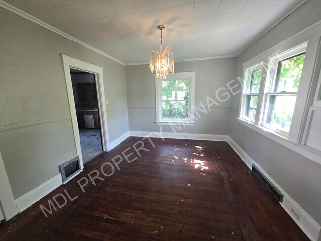 Building Photo - 3-Bedroom House in Saginaw