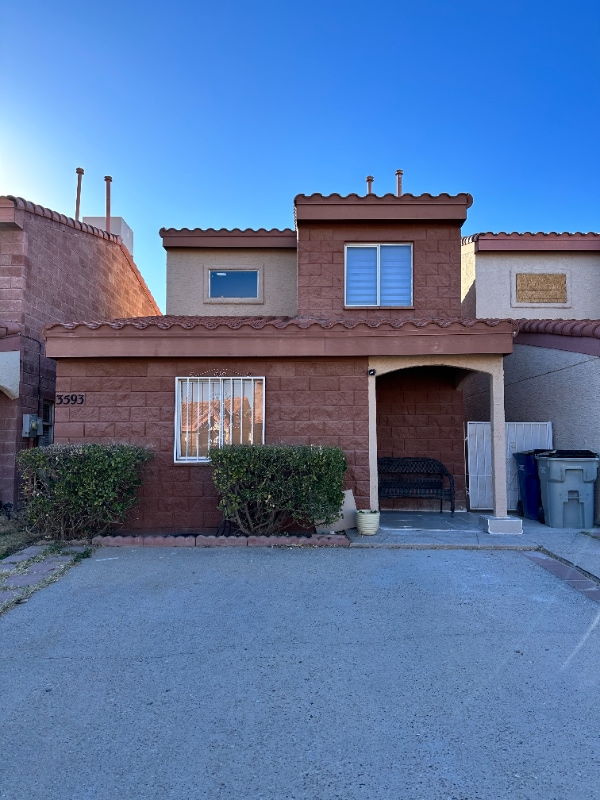 Building Photo - 3593 Waterspring Way