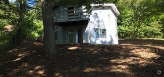 Building Photo - 543 Solar Dr