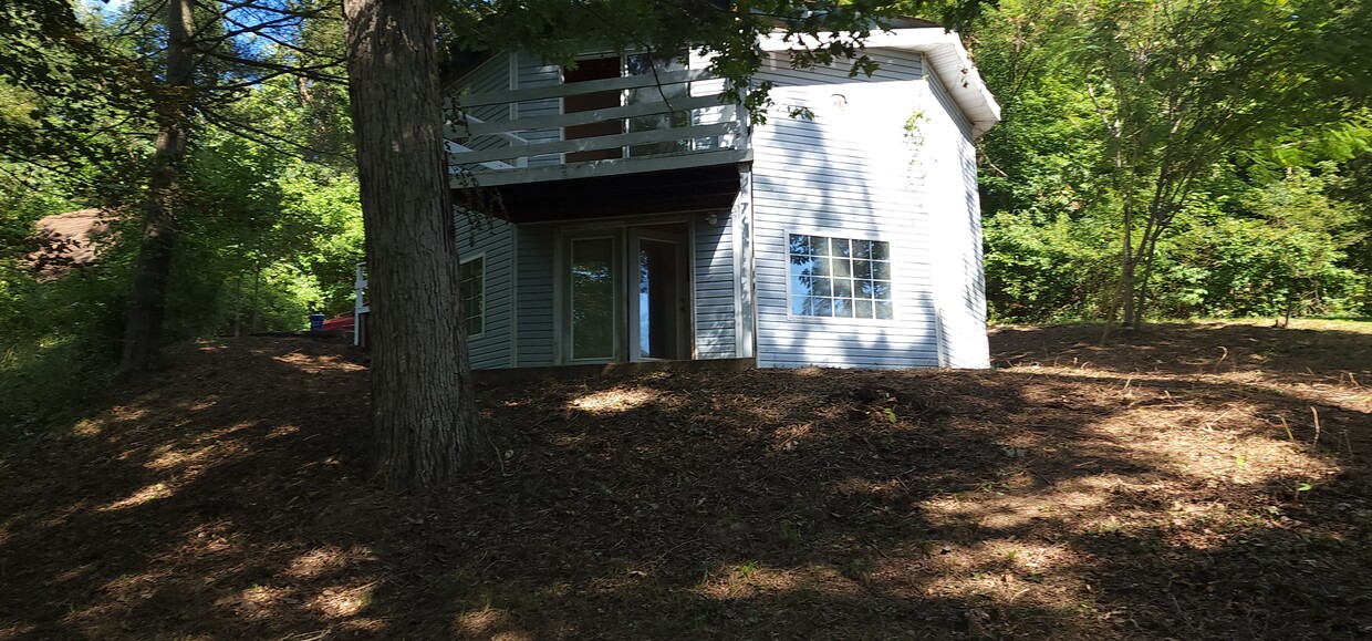 Primary Photo - 543 Solar Dr