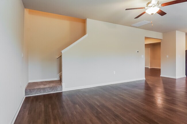 Building Photo - 305 Farmhouse Ln, Springville, AL