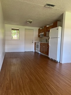 Building Photo - 4838 5th St