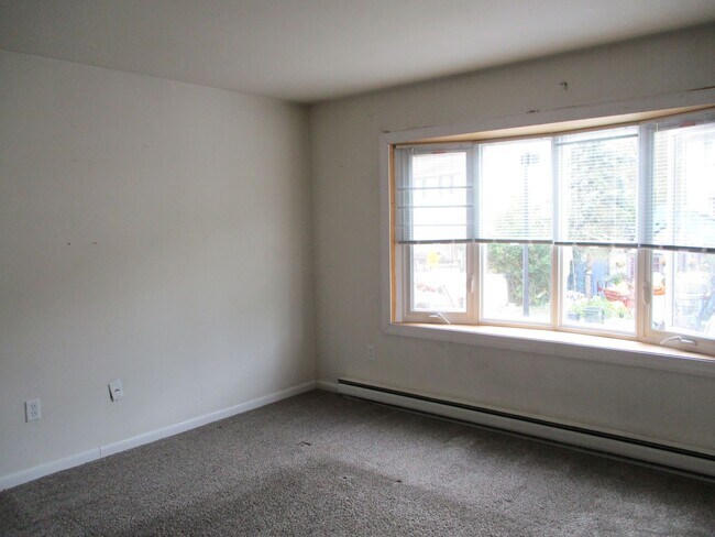 Foto del edificio - 3BR Townhome with garage! - Northampton School District