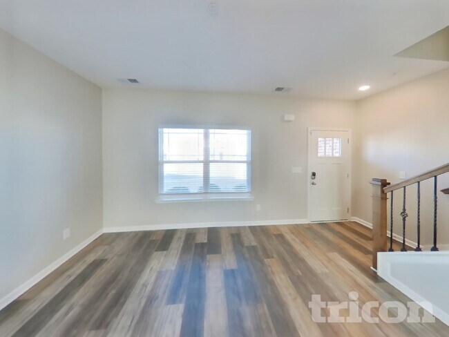 Foto del edificio - 383 Middleton Ln