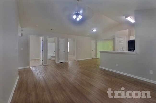 Foto del edificio - 1347 Braveheart Ln