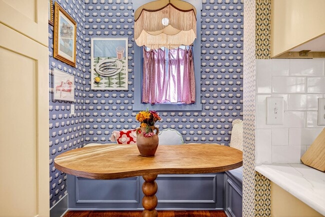 Foto del edificio - 214 W Gwinnett St