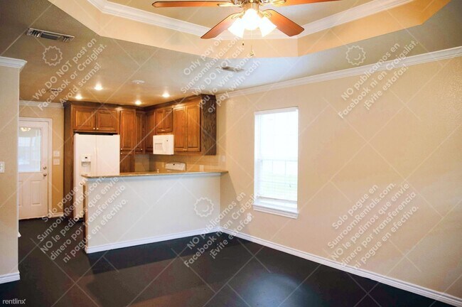 Foto del edificio - 2 br, 1 bath Triplex - 780 Rocky Ridge Flatts