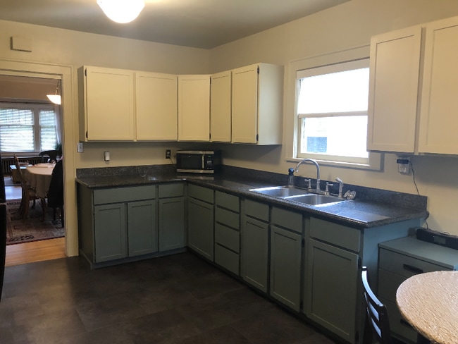 Foto del edificio - 3007 16th Ave S