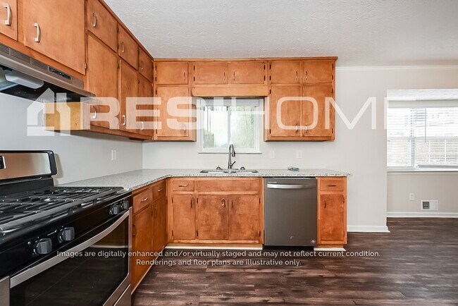 Building Photo - 7191 Woodland Cir