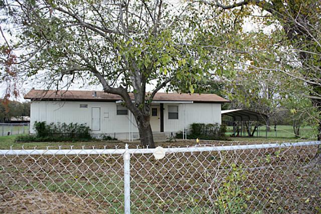 Building Photo - 894 FM1395