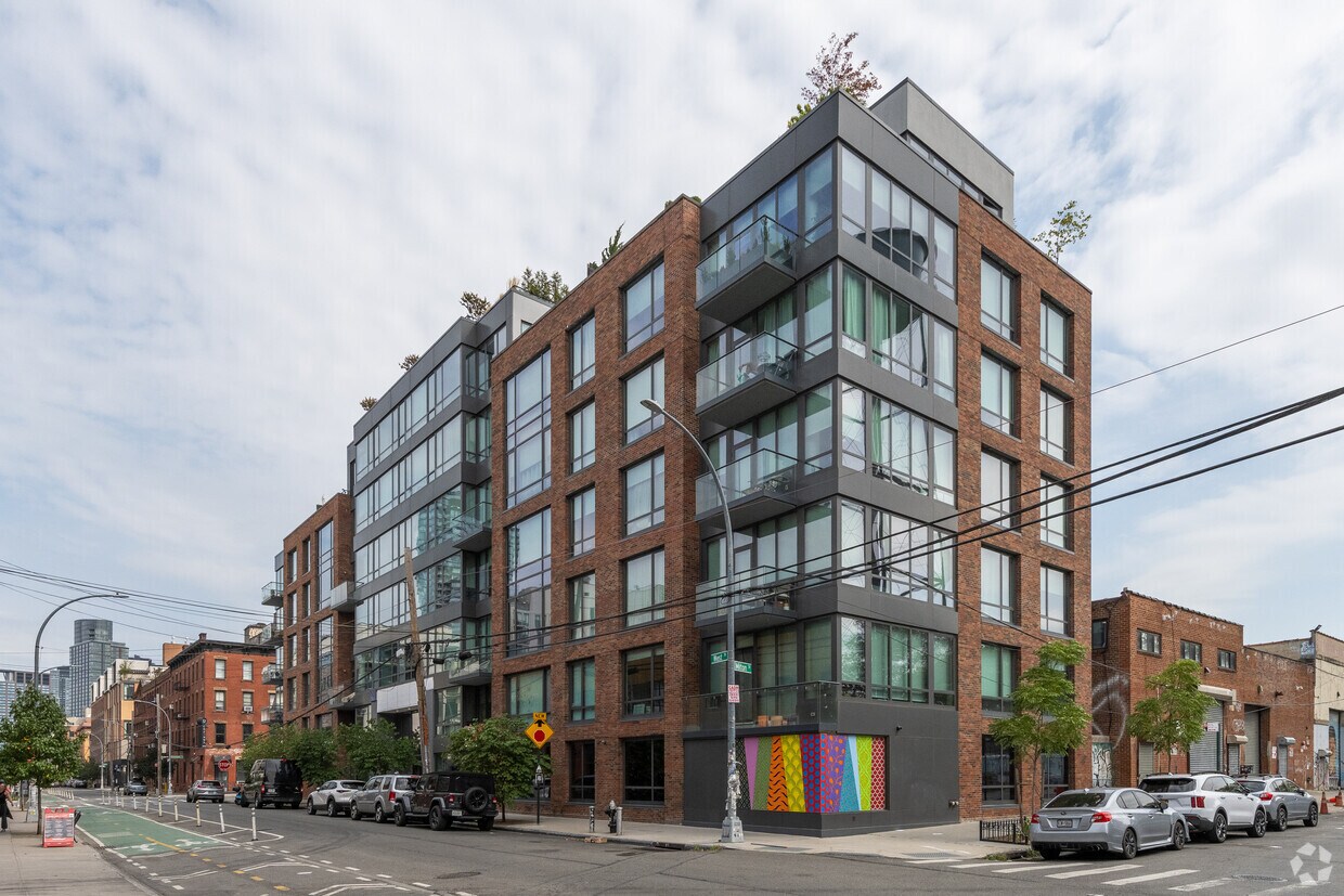 Foto del edificio - 50 Greenpoint Ave
