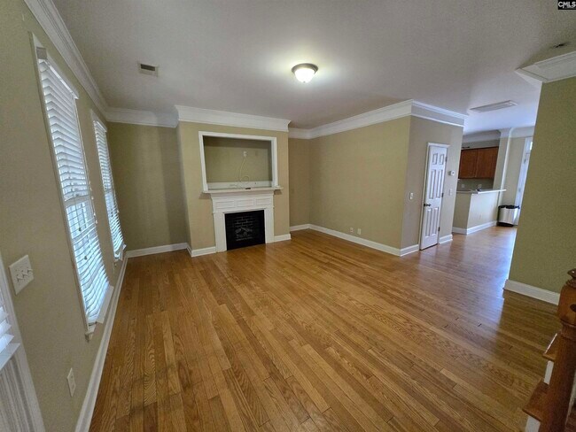 Foto del edificio - 301 Long Pointe Ln