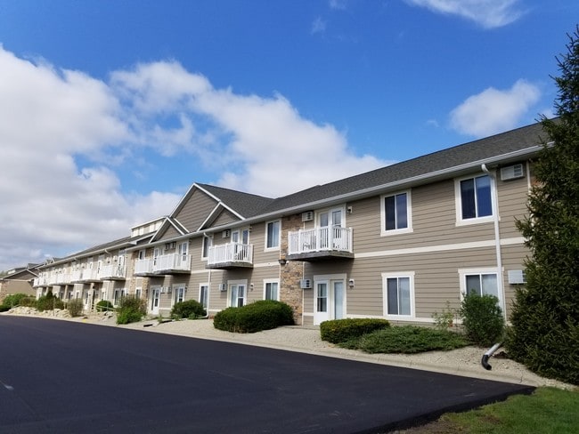Building Photo - Woodsview Apartments