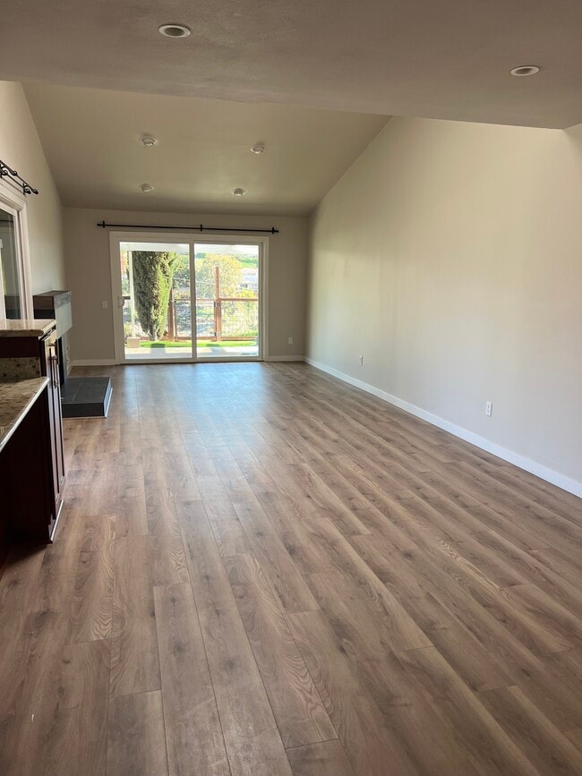 Foto del edificio - 10034 Via La Cantera