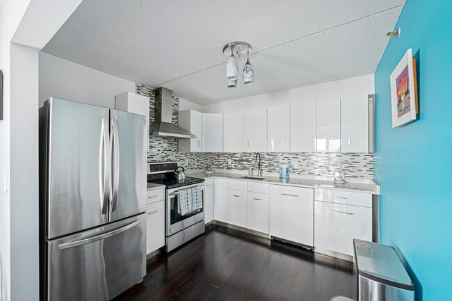 Foto del edificio - 200 Cove Way