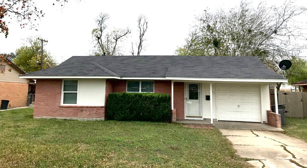 Foto principal - 1611 Bexar Ave