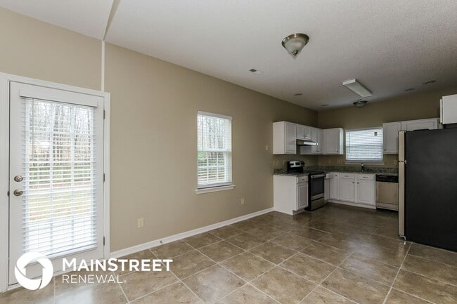 Foto del edificio - 4704 Waterbell Ln