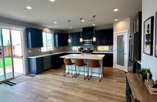 Building Photo - 4092 Aura Way