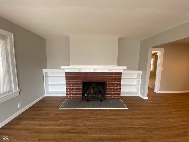 Foto del edificio - 1745 N Lesley Ave