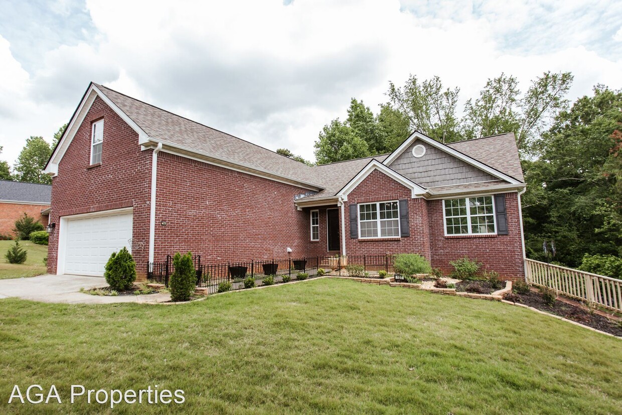 Primary Photo - 4 br, 3 bath House - 137 Bristol Woods Drive