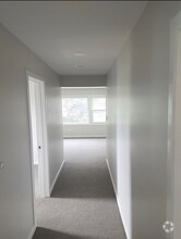 Building Photo - 1021 S 16th Ave