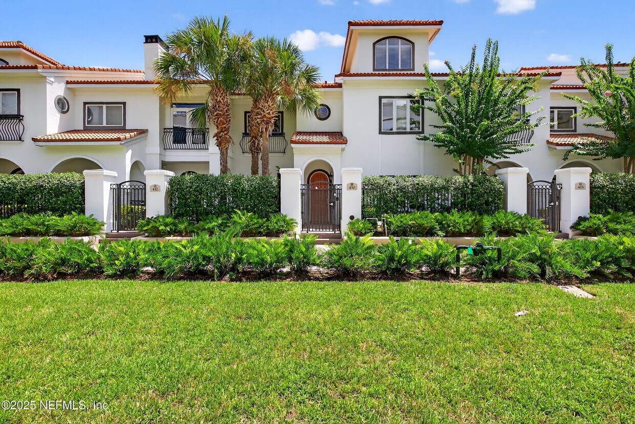 Foto principal - 430 E Bay St