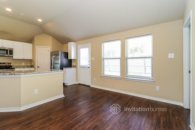 Building Photo - 4589 Wheatland Dr