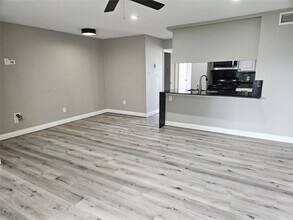 Building Photo - 18617 Egret Bay Blvd