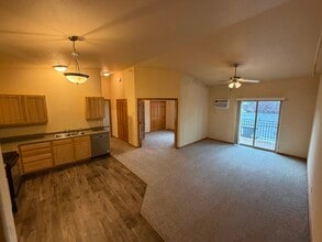 Building Photo - 1632 Evergreen Dr