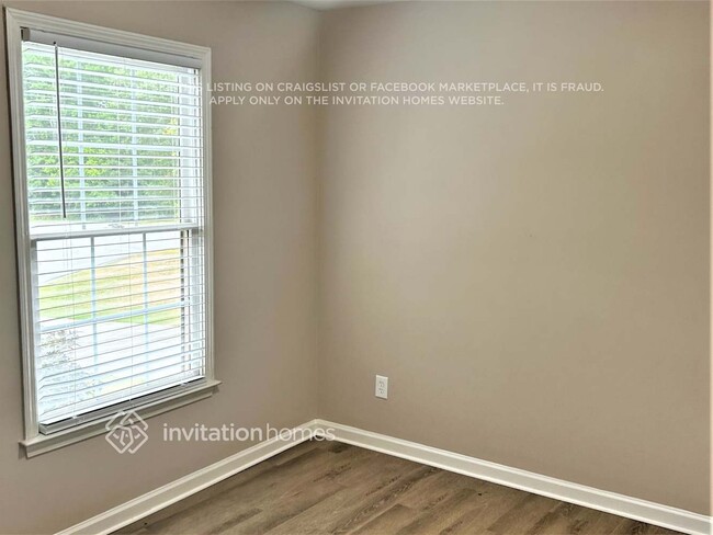 Foto del edificio - 1625 Hill Crossing Ct