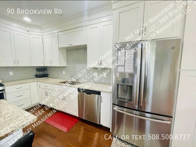 Foto del edificio - 90 Brookview Rd