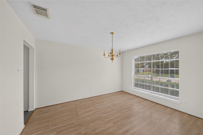 Building Photo - 22522 Holly Lake Dr