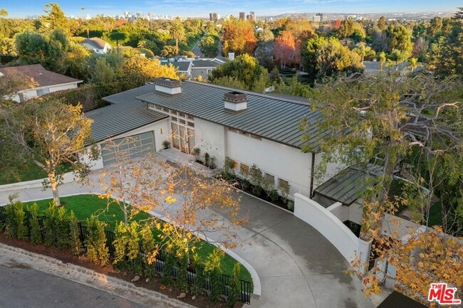 Building Photo - 1514 Sorrento Dr