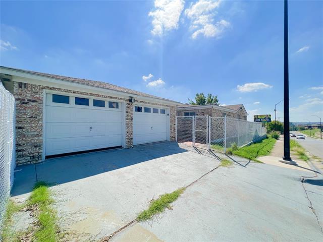 Building Photo - 5636 Helmick Ave