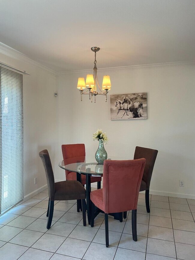 Building Photo - 2586 Tosca Way