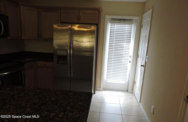 Building Photo - 765 Luminary Cir